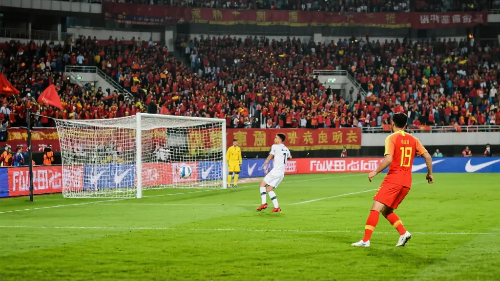 中超激情对决：北京国安主场惜败山东泰山，谁能续写辉煌？